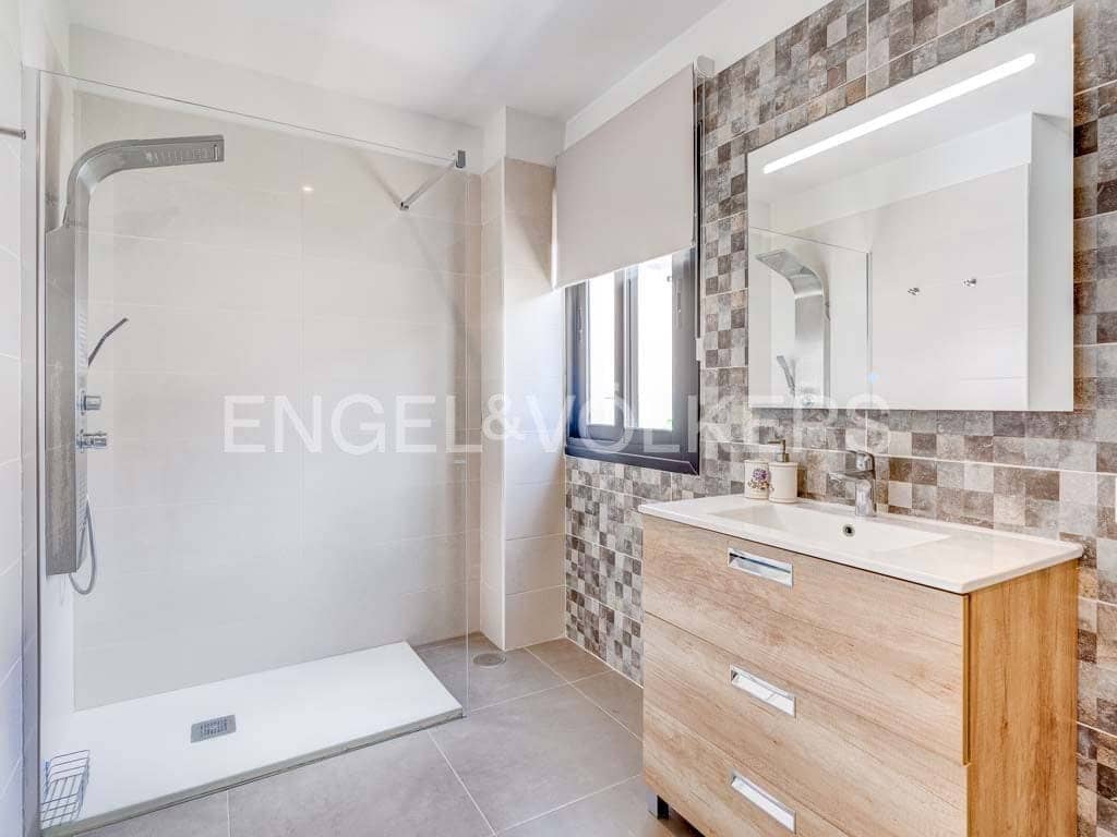 7 bedroom Villa for sale in Roque del Conde with pool garage - € 1,800,000 (Ref: 7810552)