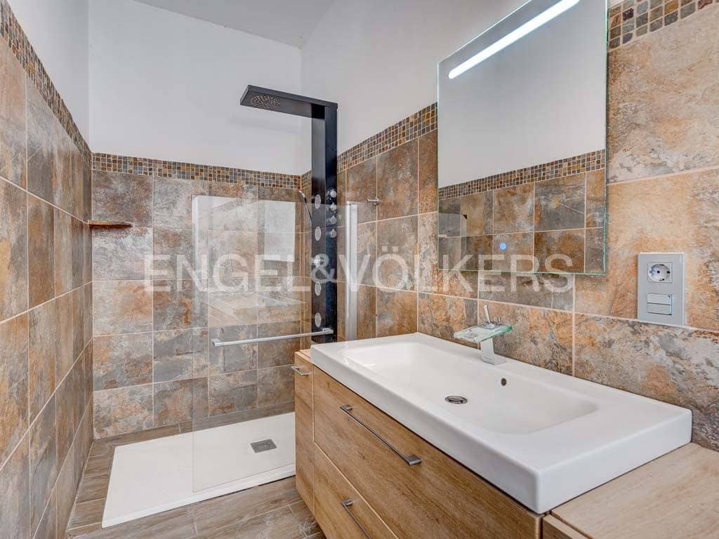 7 bedroom Villa for sale in Roque del Conde with pool garage - € 1,800,000 (Ref: 7810552)