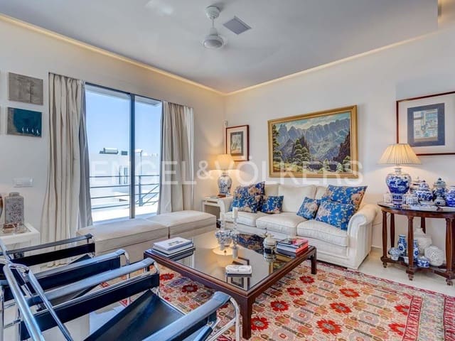 7 makuuhuone Huvila myytävänä paikassa Roque del Conde, Adeje mukana uima-altaan 
autotalli - 1 800 000 € (Ref: 7810552)