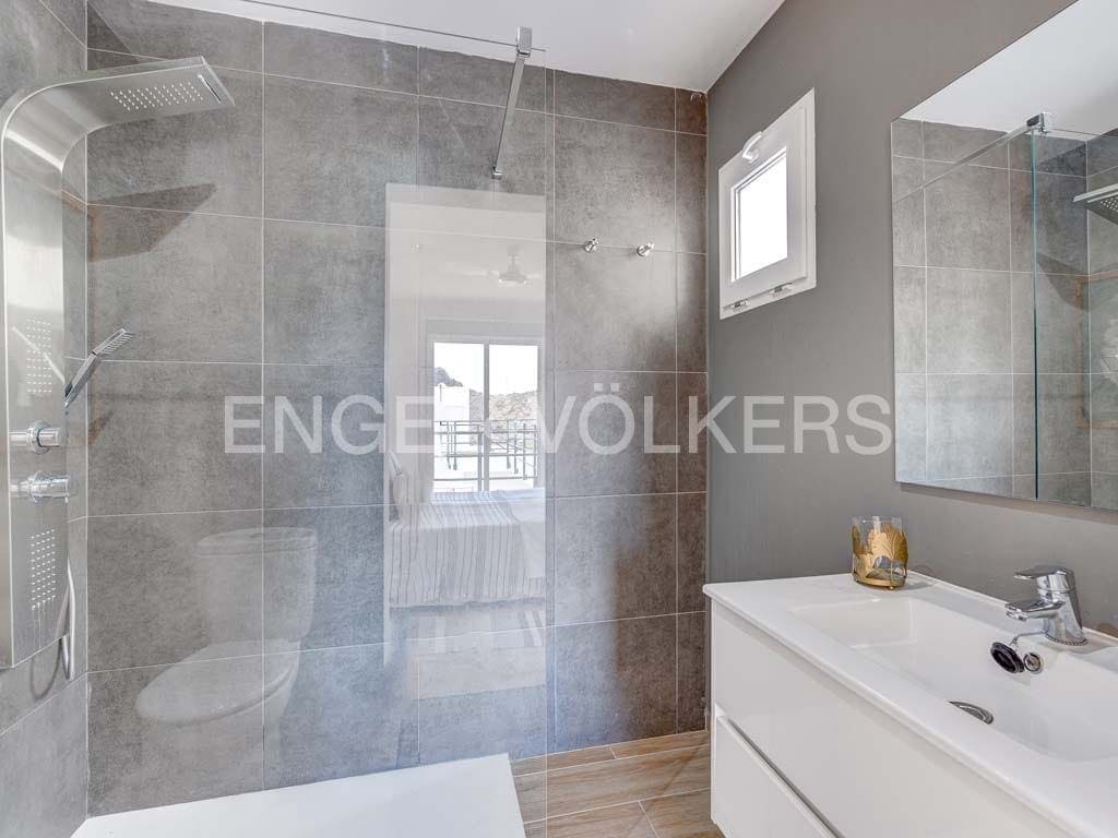 7 bedroom Villa for sale in Roque del Conde with pool garage - € 1,800,000 (Ref: 7810552)