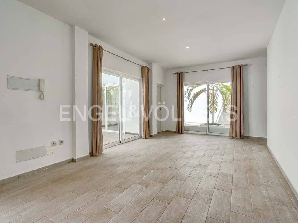 7 bedroom Villa for sale in Roque del Conde with pool garage - € 1,800,000 (Ref: 7810552)