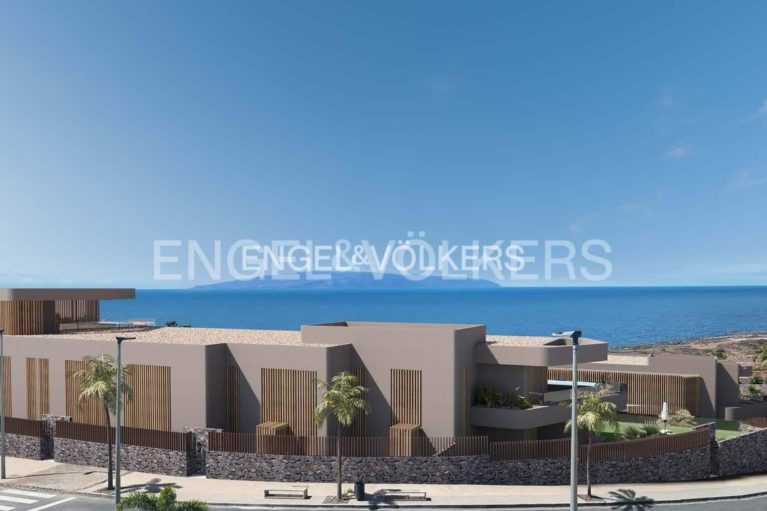 3 bedroom Apartment for sale in Marazul with pool - € 995,000 (Ref: 7871405)