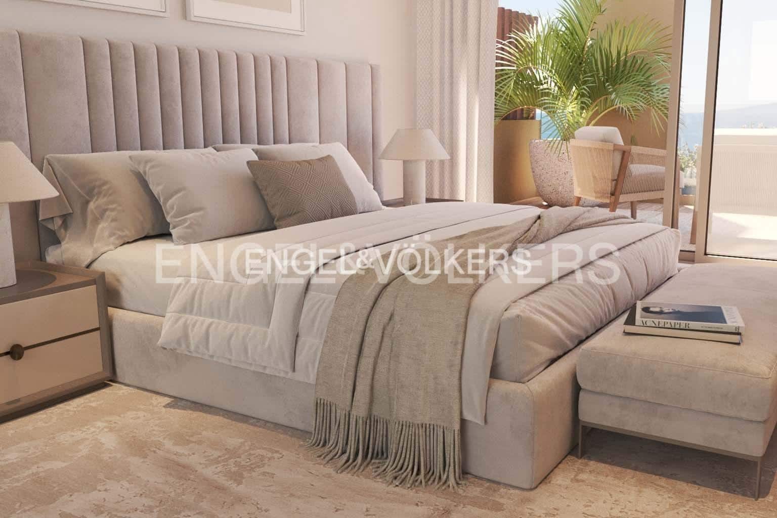 3 bedroom Apartment for sale in Marazul with pool - € 995,000 (Ref: 7871405)