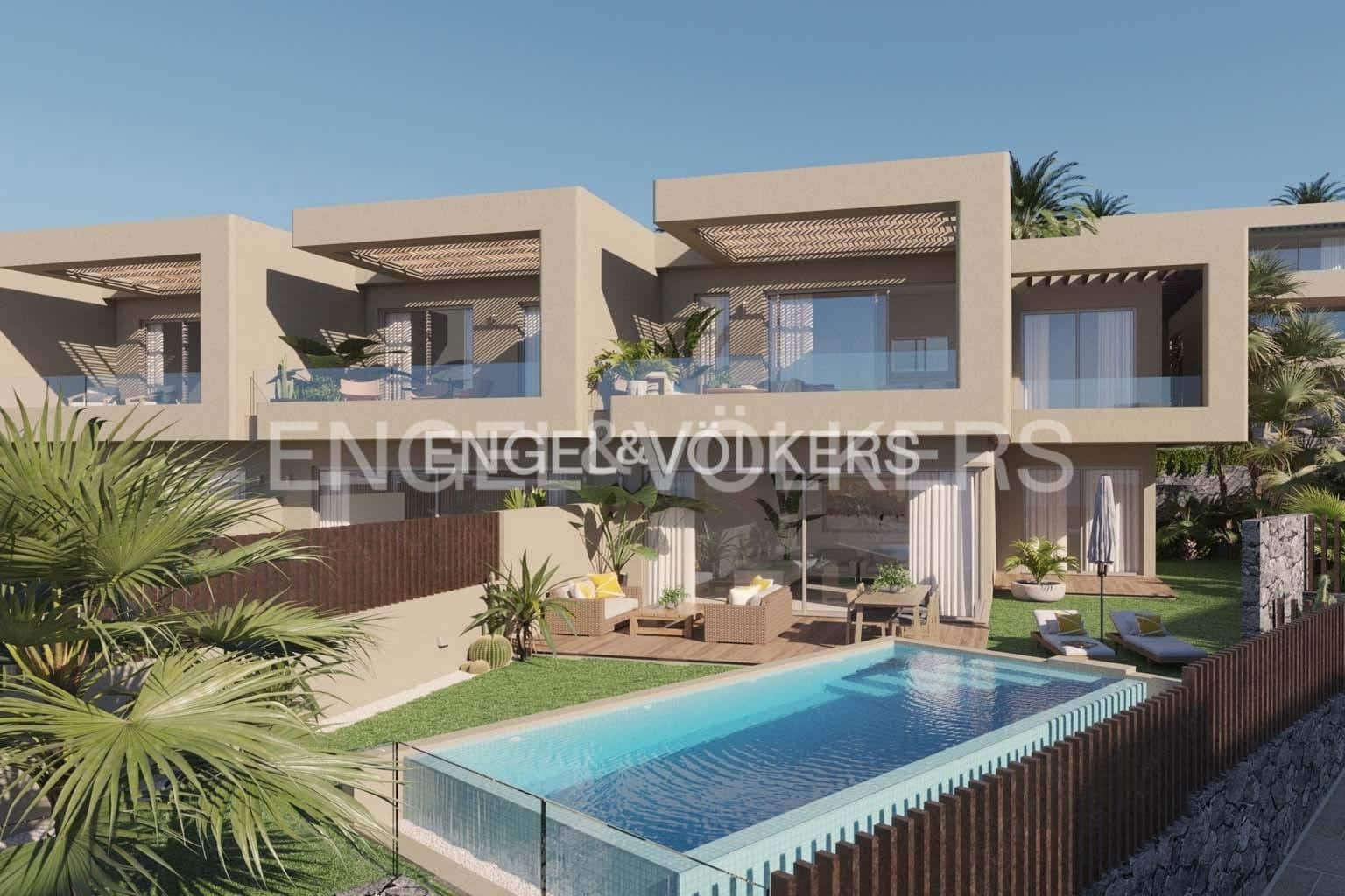 3 bedroom Apartment for sale in Marazul with pool - € 995,000 (Ref: 7871405)