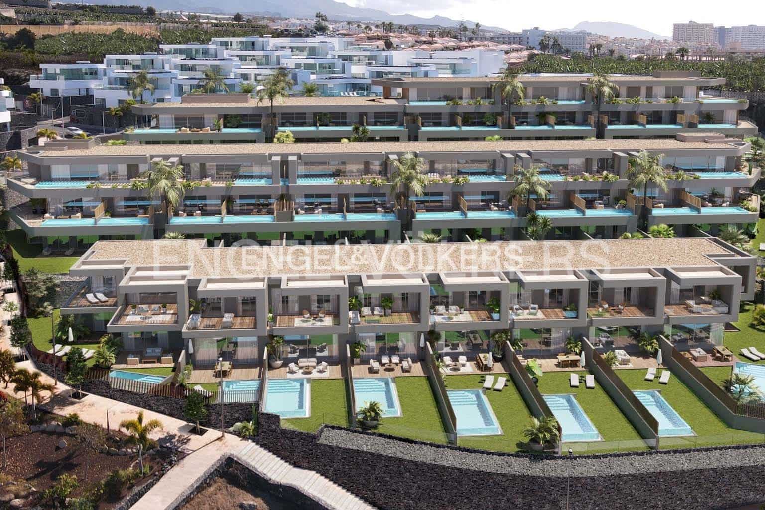 3 bedroom Apartment for sale in Marazul with pool - € 995,000 (Ref: 7871405)