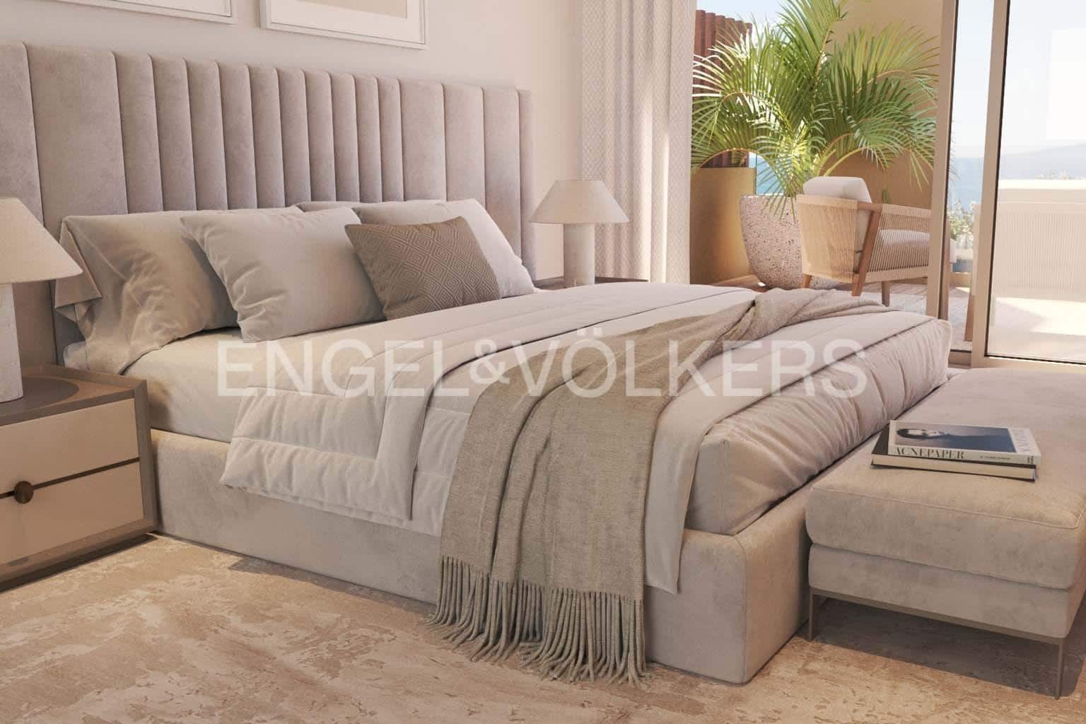 3 bedroom Apartment for sale in Marazul with pool - € 995,000 (Ref: 7871405)