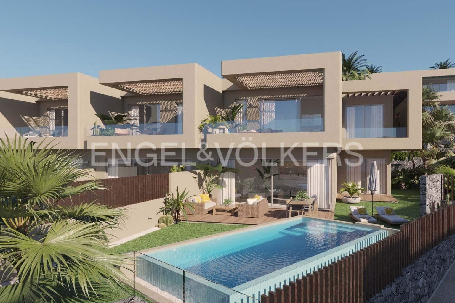 3 bedroom Apartment for sale in Marazul with pool - € 995,000 (Ref: 7871405)