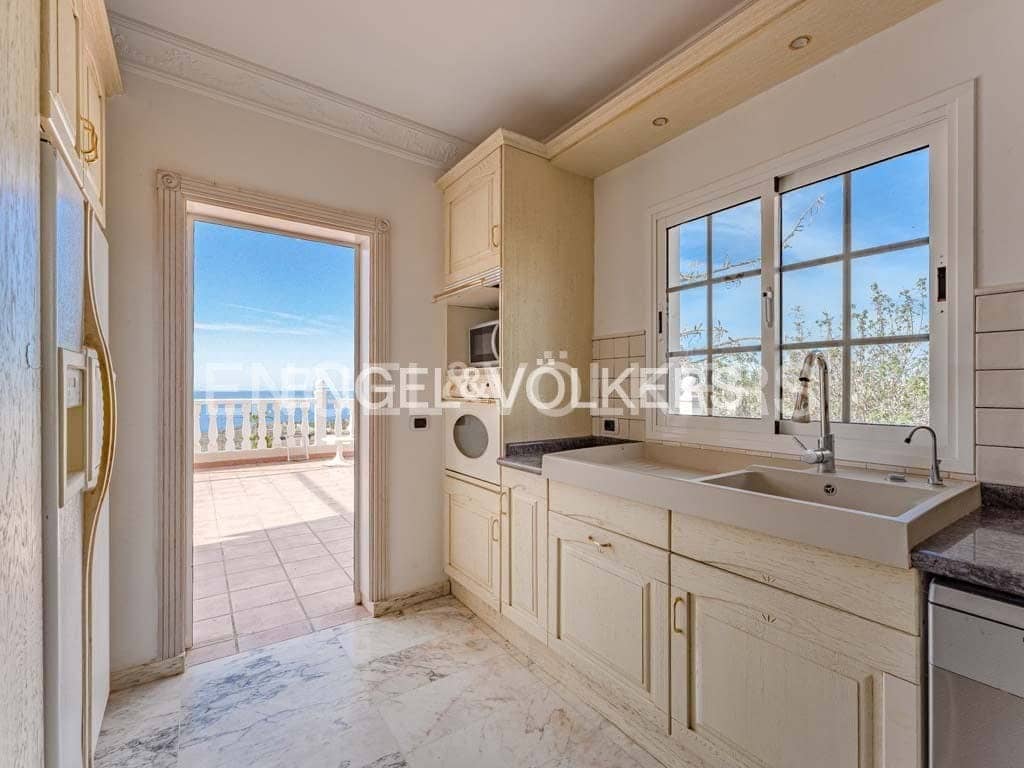 4 soveværelse Villa til salg i Marazul med swimmingpool garage - € 1.498.000 (Ref: 8031179)