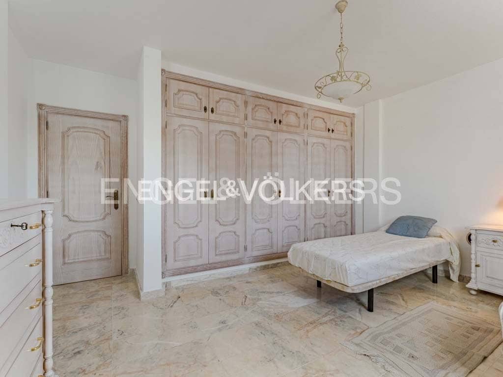 4 soveværelse Villa til salg i Marazul med swimmingpool garage - € 1.498.000 (Ref: 8031179)