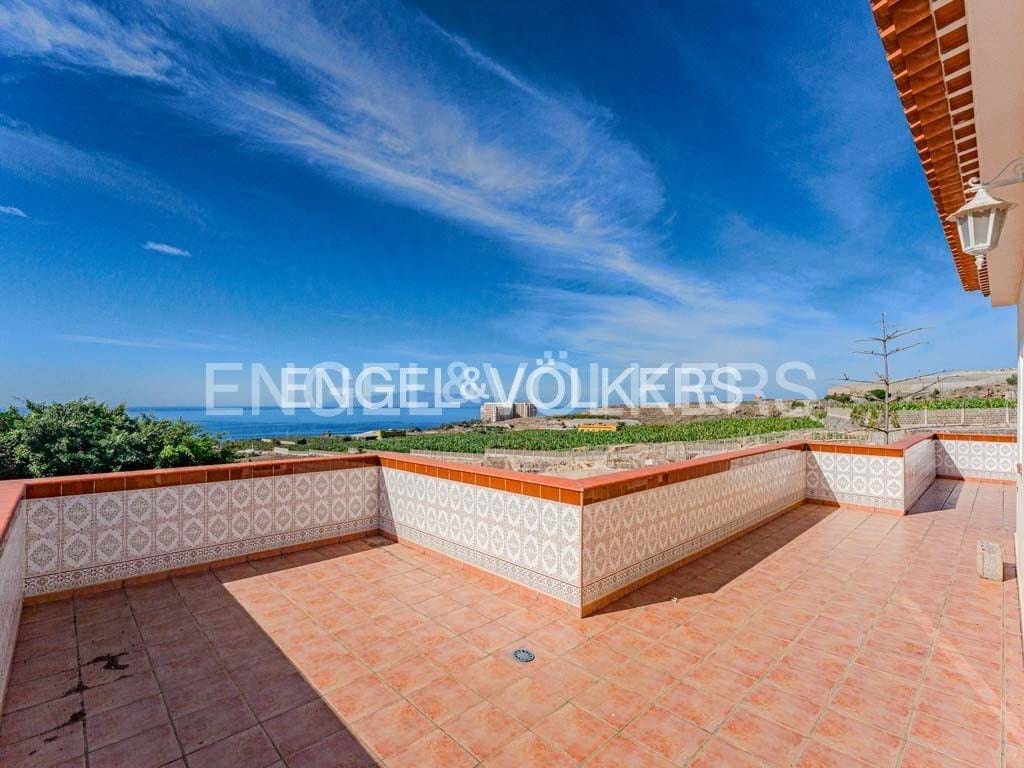 4 soveværelse Villa til salg i Marazul med swimmingpool garage - € 1.498.000 (Ref: 8031179)