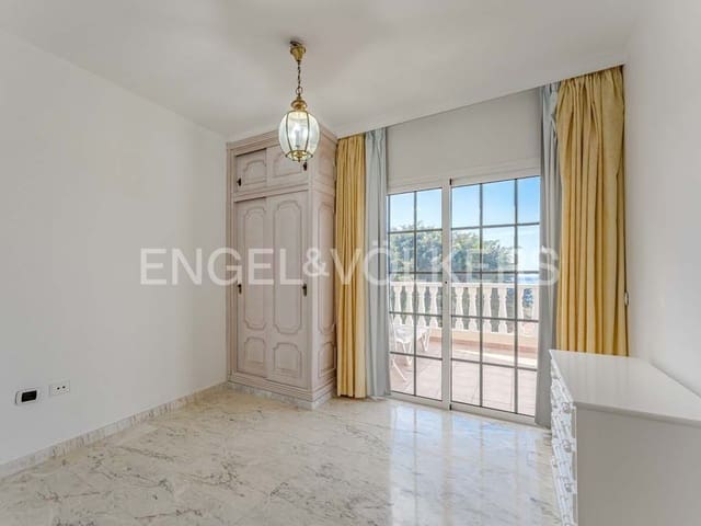 4 chambre Villa/Maison à vendre à Marazul, Adeje avec piscine garage - 1 498 000 € (Ref: 8031179)