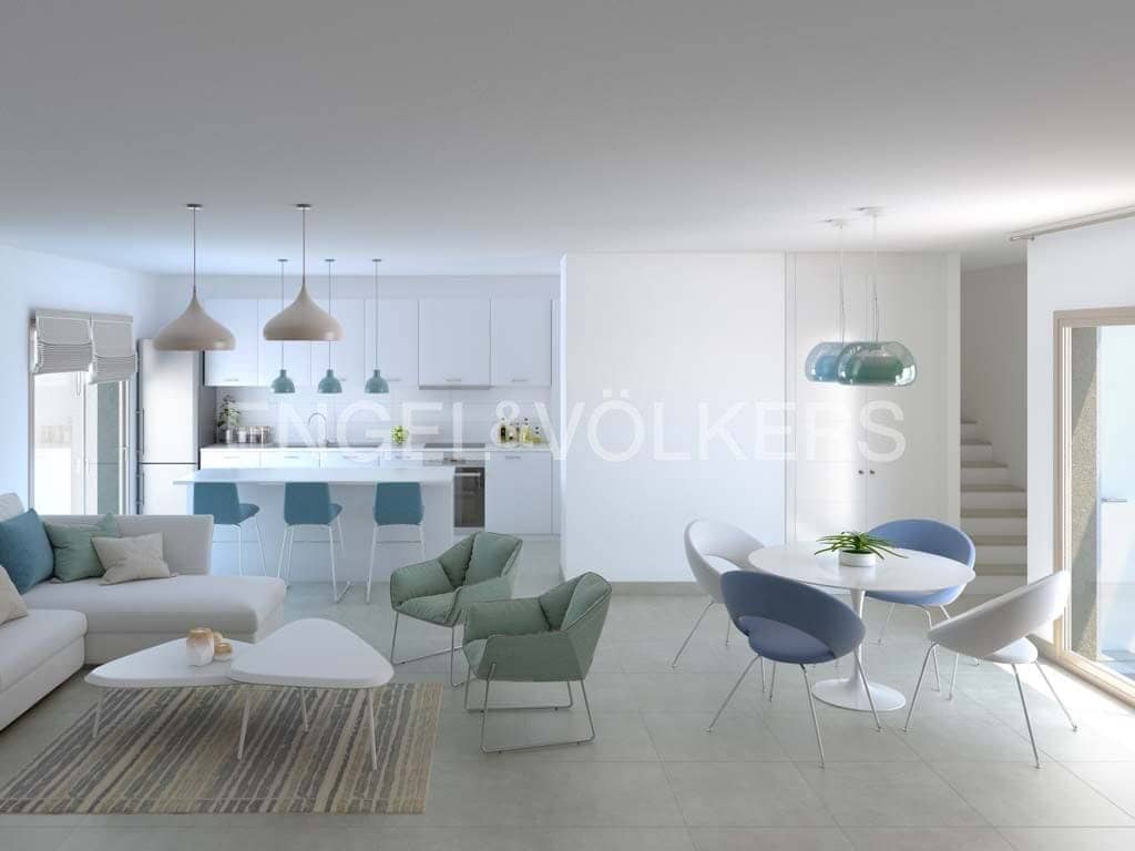 3 bedroom Villa for sale in El Medano with pool - € 468,606 (Ref: 8064584)