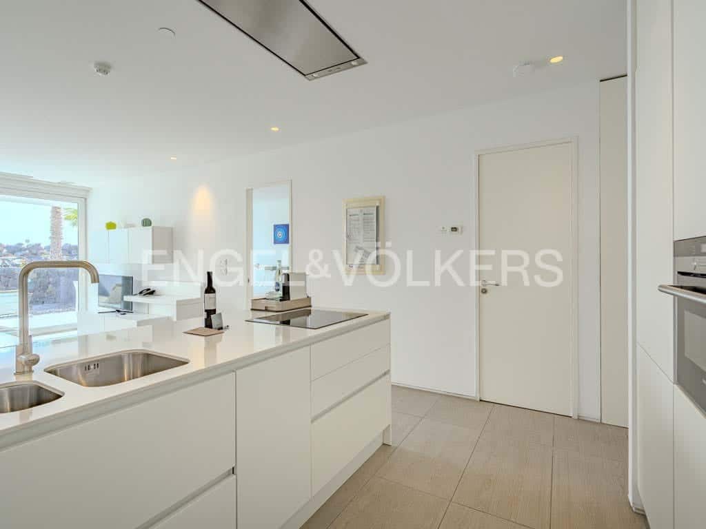 1 bedroom Apartment for sale in Costa Adeje with pool - € 499,000 (Ref: 8113601)