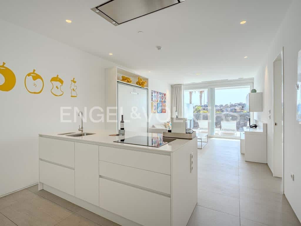 1 bedroom Apartment for sale in Costa Adeje with pool - € 499,000 (Ref: 8113601)