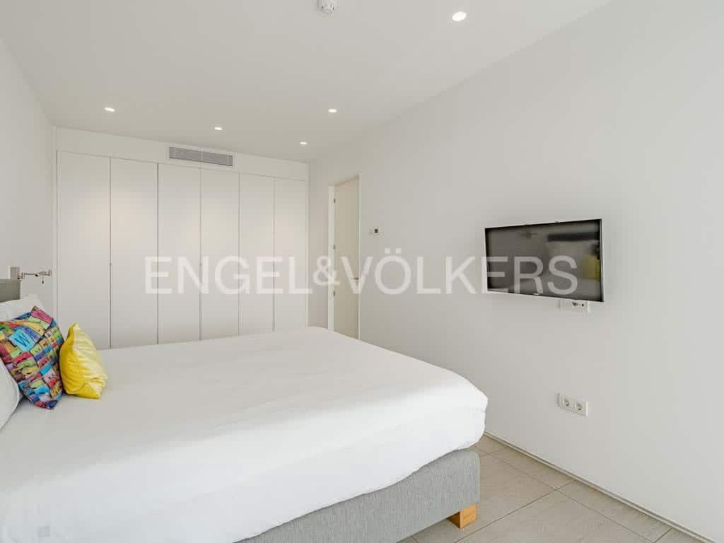 1 bedroom Apartment for sale in Costa Adeje with pool - € 499,000 (Ref: 8113601)