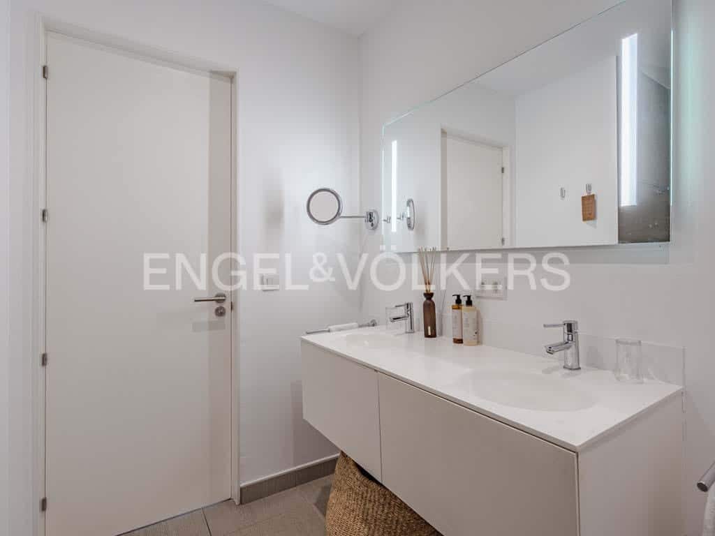 1 bedroom Apartment for sale in Costa Adeje with pool - € 499,000 (Ref: 8113601)