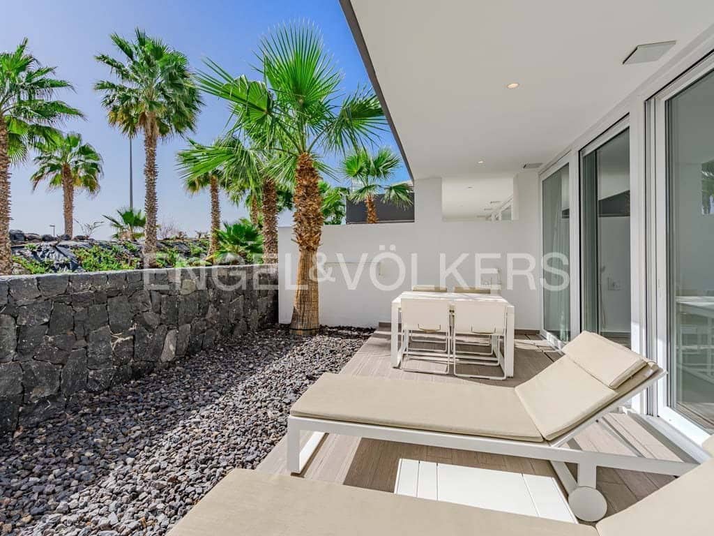 1 bedroom Apartment for sale in Costa Adeje with pool - € 499,000 (Ref: 8113601)