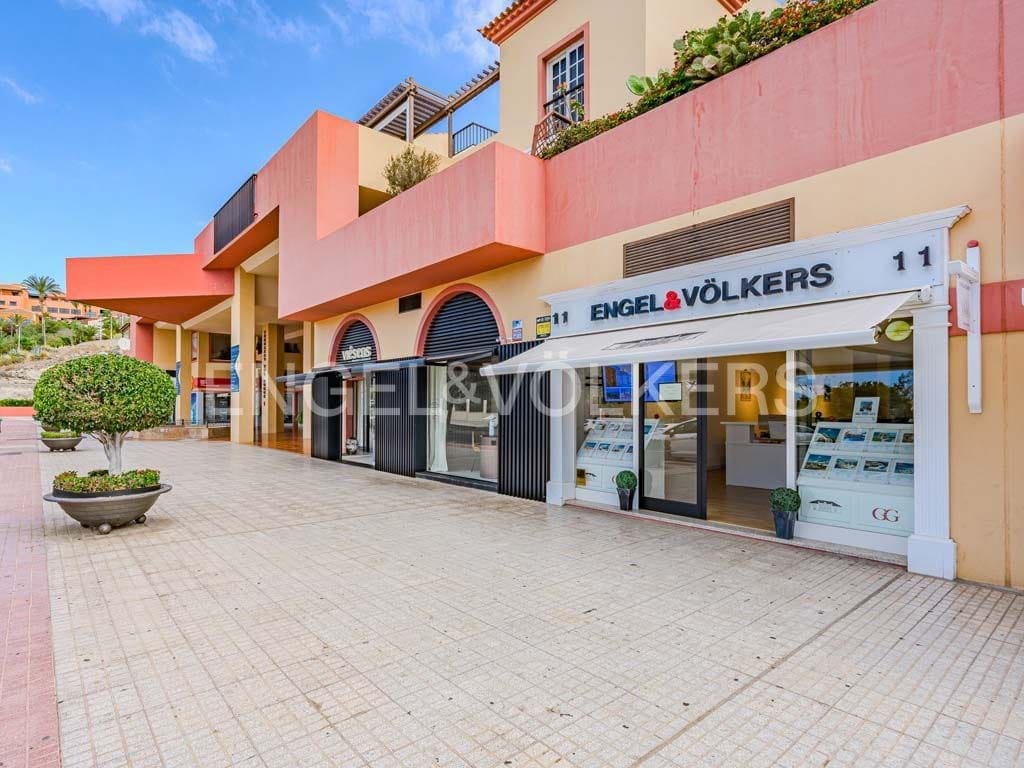 Apartment for sale in Costa Adeje - € 1,320,000 (Ref: 8174151)
