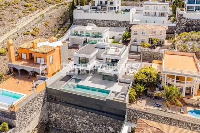 6 soverom Villa til salgs i Roque del Conde, Adeje med svømmebasseng - € 2 400 000 (Ref: 8176756)