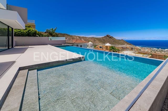 Chalet de 6 habitaciones en Roque del Conde, Adeje en venta con piscina - 2.400.000 € (Ref: 8176756)