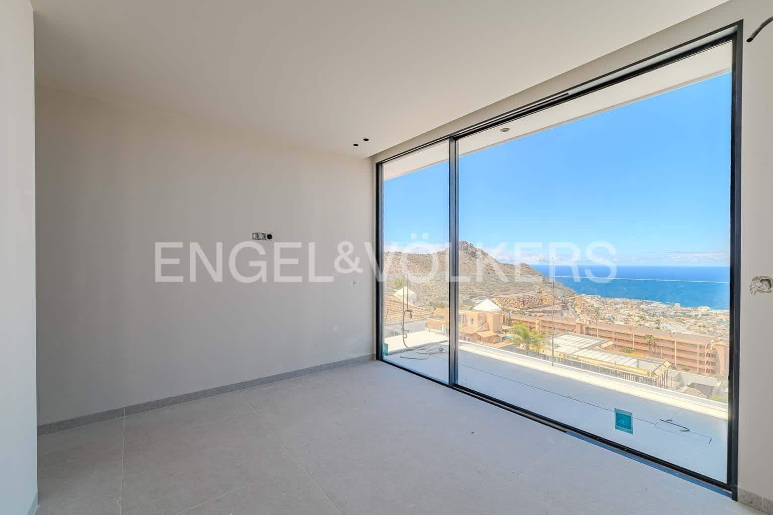 6 bedroom Villa for sale in Roque del Conde with pool - € 2,400,000 (Ref: 8176756)