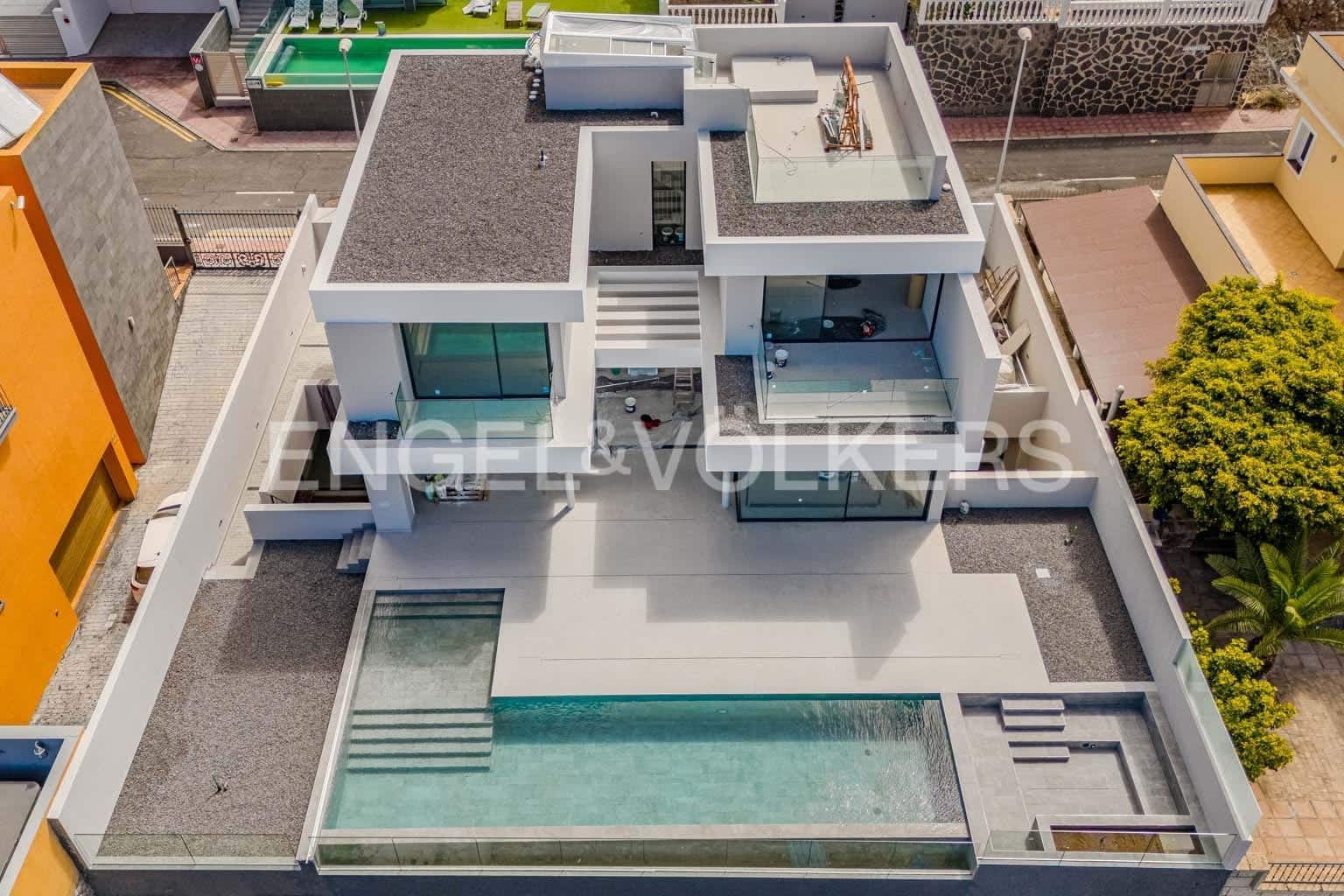 6 bedroom Villa for sale in Roque del Conde with pool - € 2,400,000 (Ref: 8176756)