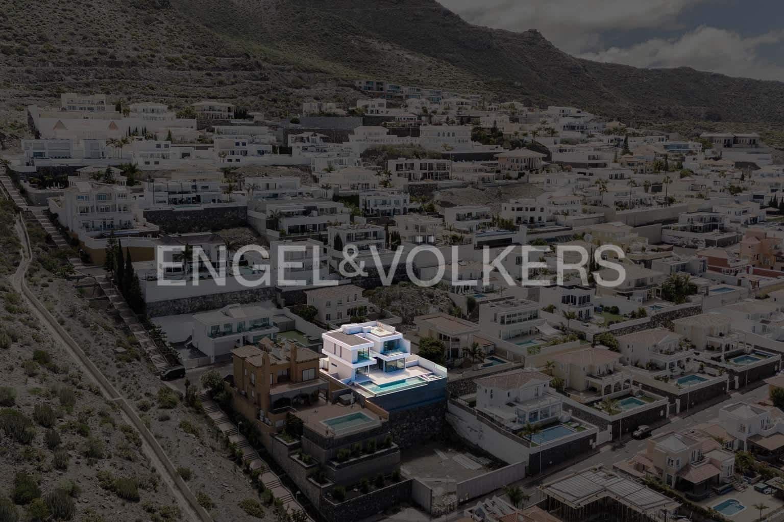 6 bedroom Villa for sale in Roque del Conde with pool - € 2,400,000 (Ref: 8176756)