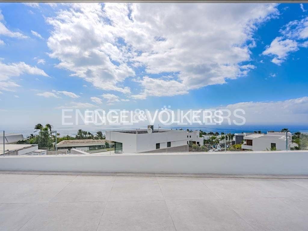 3 chambre Villa/Maison à vendre à Guia de Isora avec piscine garage - 3 290 000 € (Ref: 8183254)