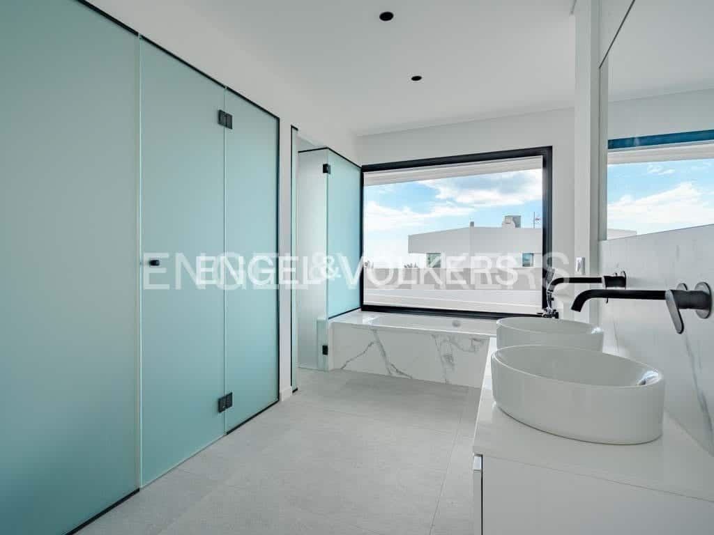 3 chambre Villa/Maison à vendre à Guia de Isora avec piscine garage - 3 290 000 € (Ref: 8183254)