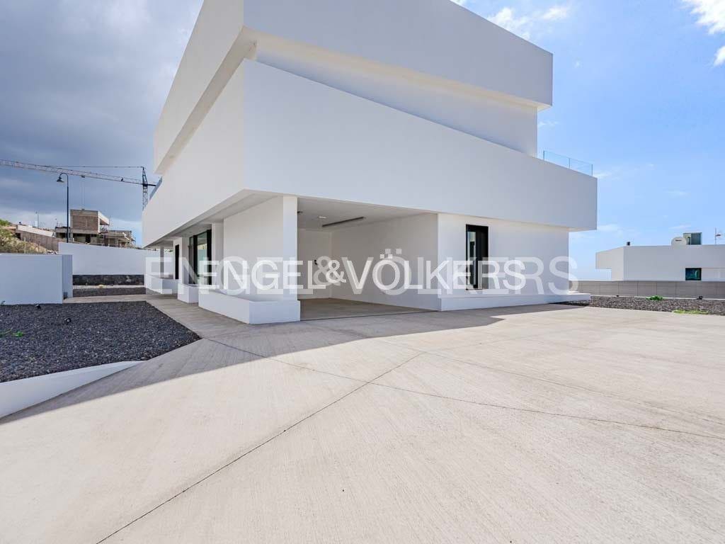 3 chambre Villa/Maison à vendre à Guia de Isora avec piscine garage - 3 290 000 € (Ref: 8183254)