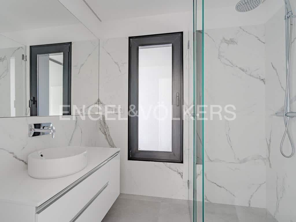 3 bedroom Villa for sale in Guia de Isora with pool garage - € 3,290,000 (Ref: 8183254)