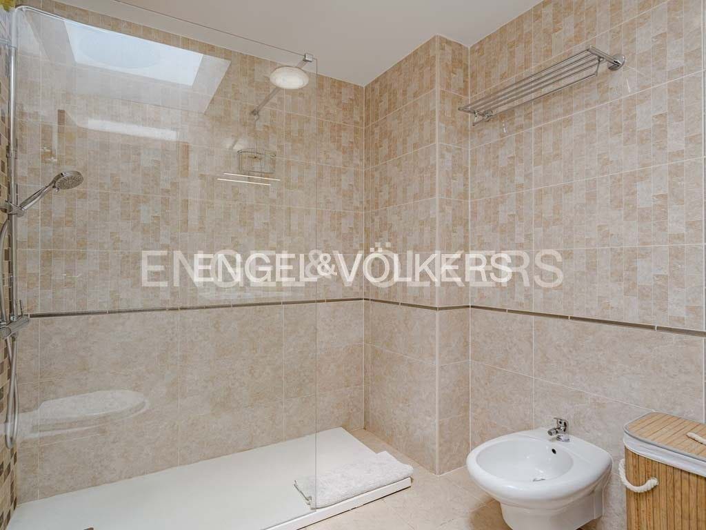 4 soverom Villa til salgs i Los Cristianos med svømmebasseng - € 795 000 (Ref: 8212859)