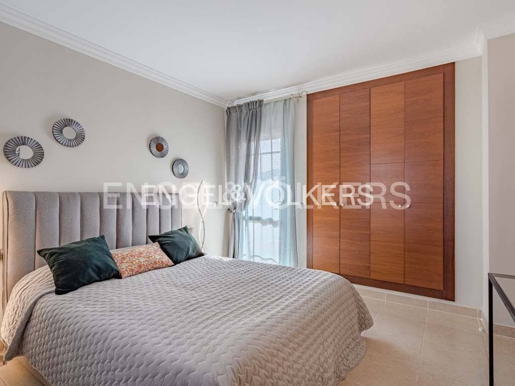 4 soveværelse Villa til salg i Los Cristianos - € 775.000 (Ref: 8238383)