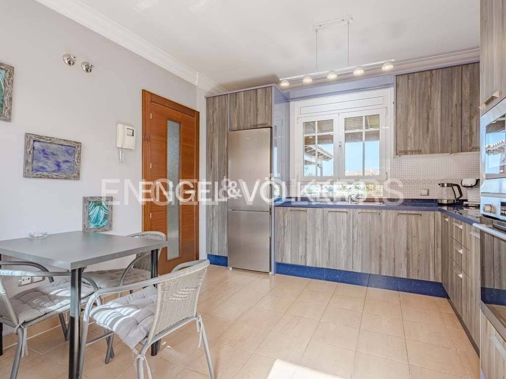 4 soveværelse Villa til salg i Los Cristianos - € 775.000 (Ref: 8238383)