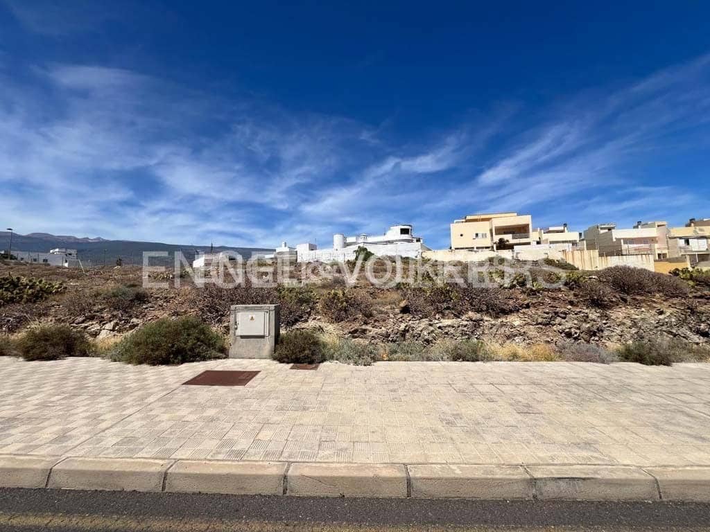 Grunde uden byggetilladelser til salg i Poris de Abona - € 290.000 (Ref: 8249875)