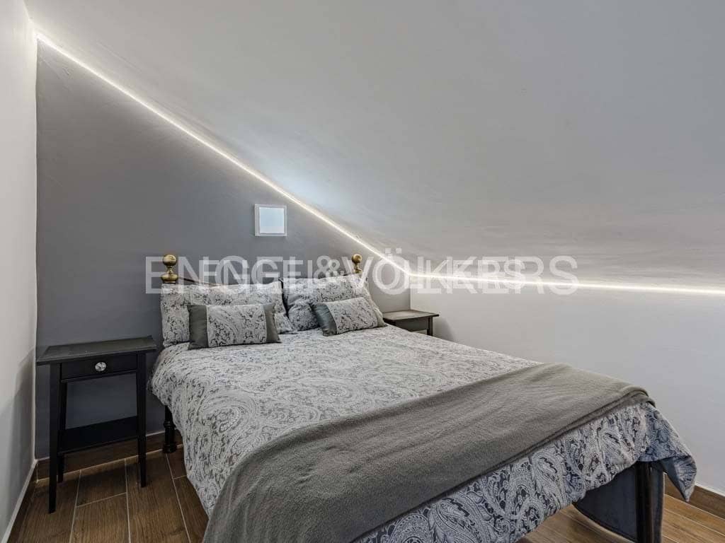 6 sypialnia Willa na sprzedaż w San Eugenio z basenem garażem - 1 995 000 € (Ref: 8288951)