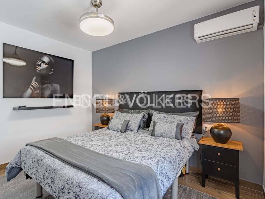 6 sypialnia Willa na sprzedaż w San Eugenio z basenem garażem - 1 995 000 € (Ref: 8288951)