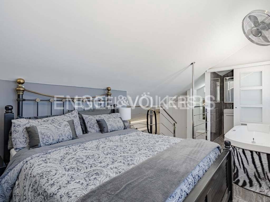 6 sypialnia Willa na sprzedaż w San Eugenio z basenem garażem - 1 995 000 € (Ref: 8288951)