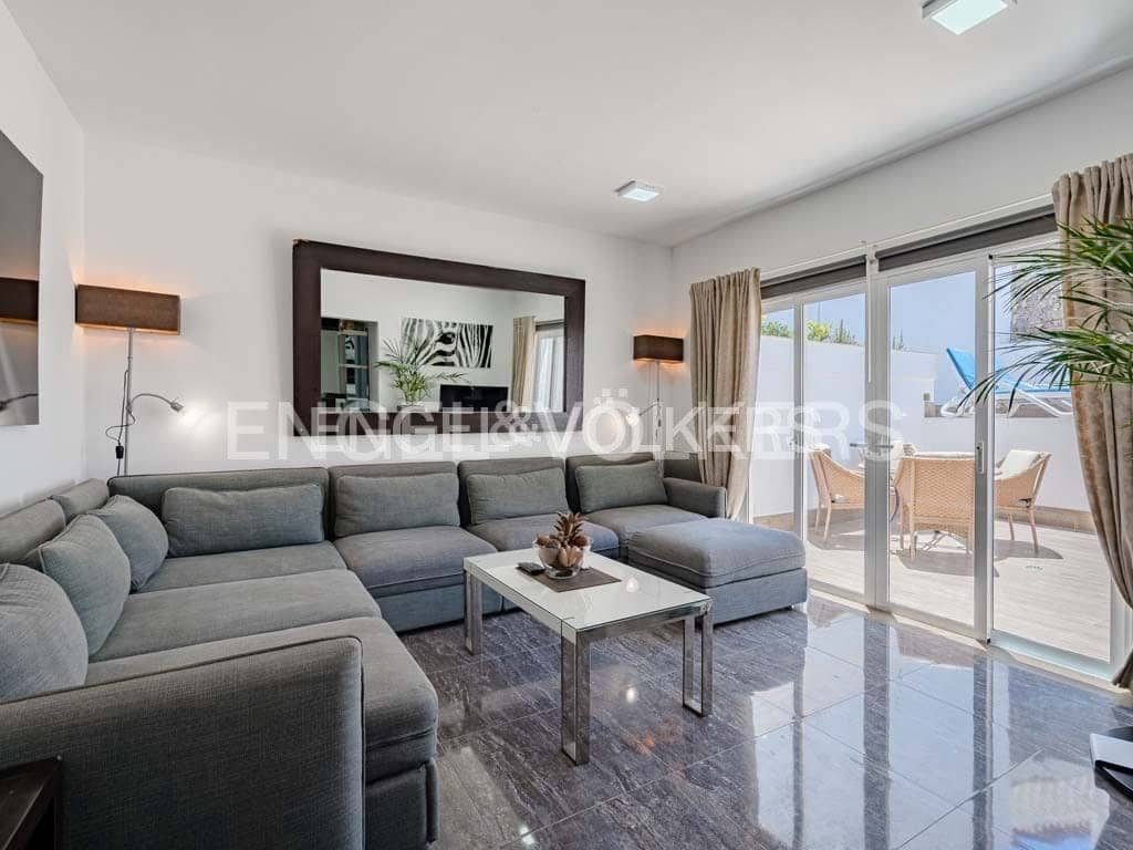 6 sypialnia Willa na sprzedaż w San Eugenio z basenem garażem - 1 995 000 € (Ref: 8288951)