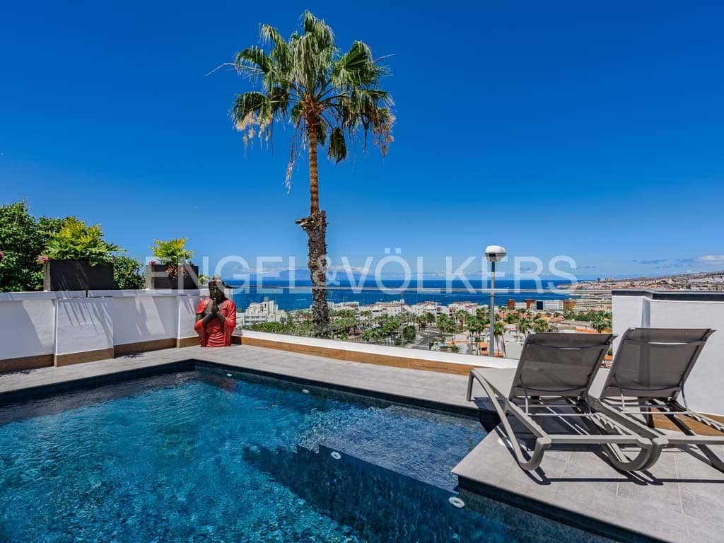 6 Zimmer Villa zu verkaufen in San Eugenio mit Pool Garage - 1.995.000 € (Ref: 8288951)