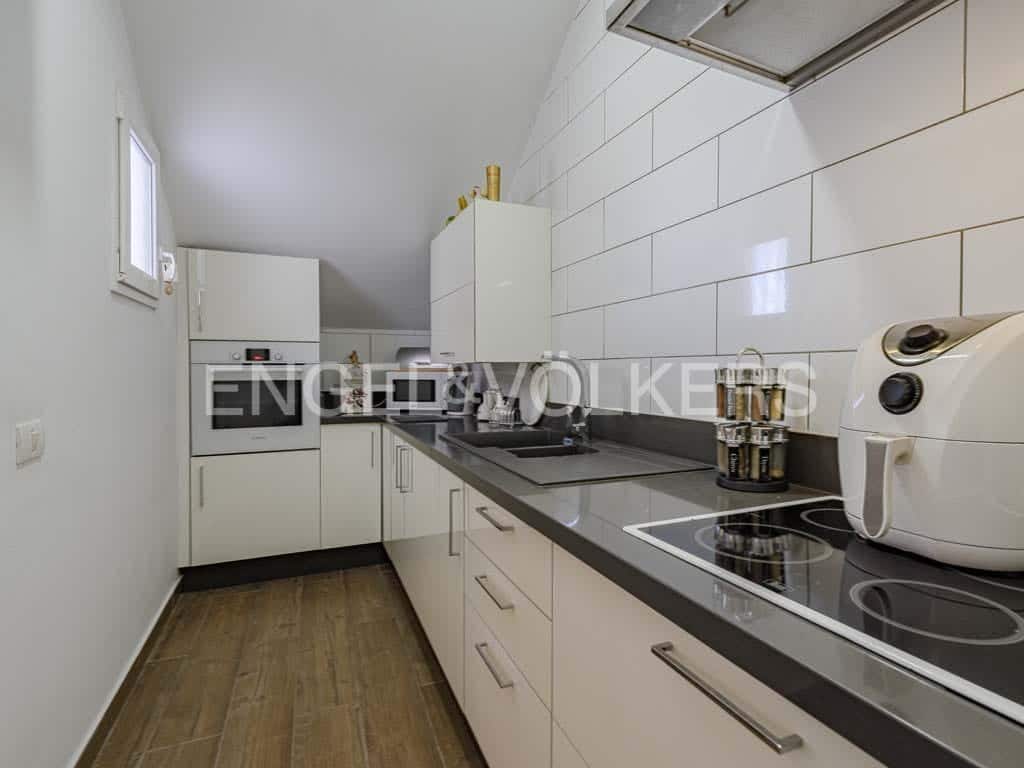 6 Zimmer Villa zu verkaufen in San Eugenio mit Pool Garage - 1.995.000 € (Ref: 8288951)