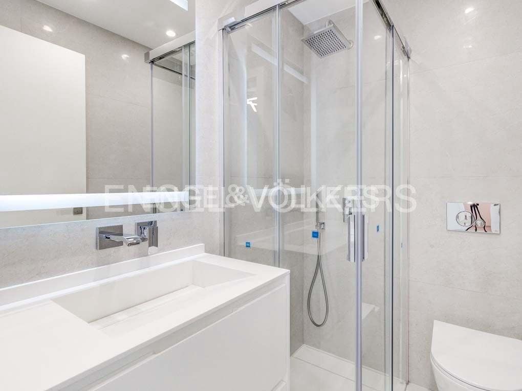 3 soveværelse Villa til salg i Adeje med swimmingpool - € 1.400.000 (Ref: 8304549)