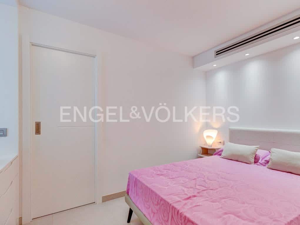 3 bedroom Villa for sale in Adeje with pool - € 1,400,000 (Ref: 8304549)