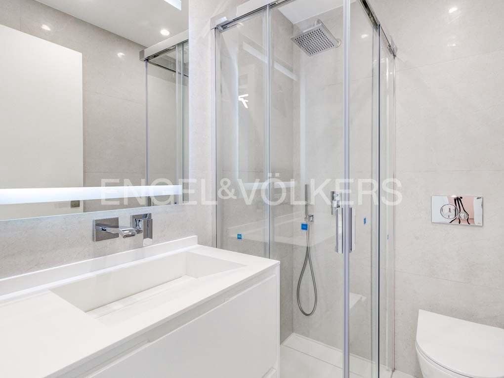 3 bedroom Villa for sale in Adeje with pool - € 1,400,000 (Ref: 8304549)