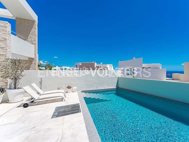 Chalet de 3 habitaciones en Costa Adeje, Adeje en venta con piscina garaje - 1.395.000 € (Ref: 8354598)