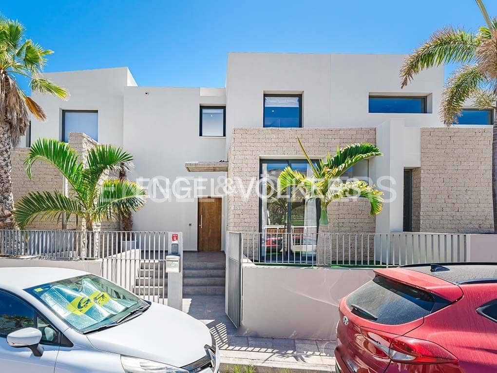 Chalet de 3 habitaciones en Costa Adeje en venta con piscina garaje - 1.395.000 € (Ref: 8354598)