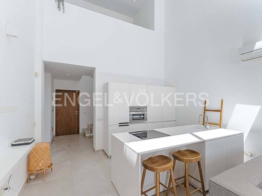 3 bedroom Villa for sale in Costa Adeje with pool garage - € 1,395,000 (Ref: 8354598)