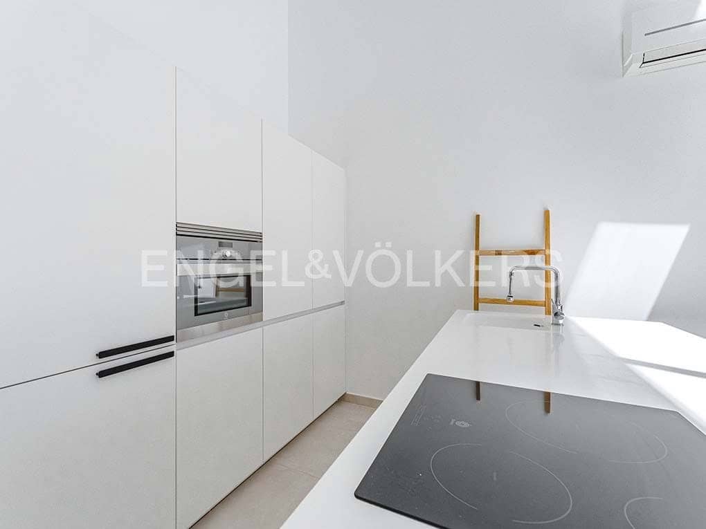 3 bedroom Villa for sale in Costa Adeje with pool garage - € 1,395,000 (Ref: 8354598)