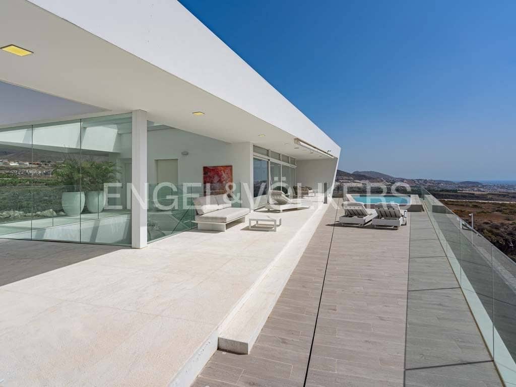 5 soverom Villa til salgs i Costa Adeje med svømmebasseng garasje - € 6 500 000 (Ref: 8389480)