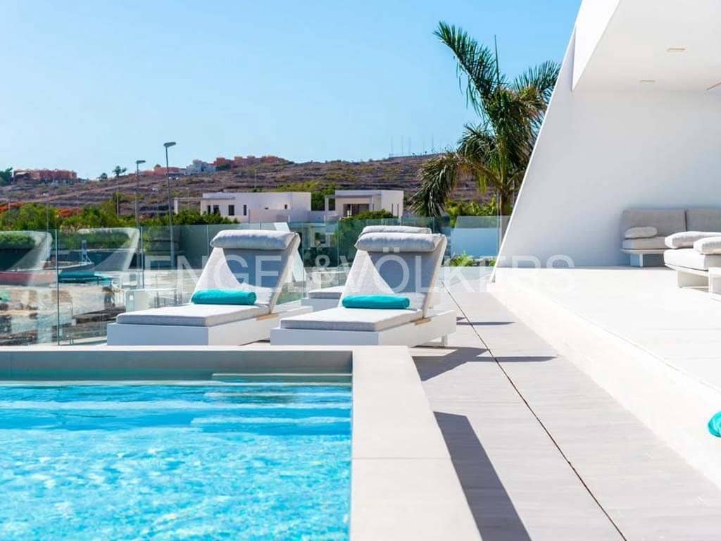 5 soverom Villa til salgs i Costa Adeje med svømmebasseng garasje - € 6 500 000 (Ref: 8389480)